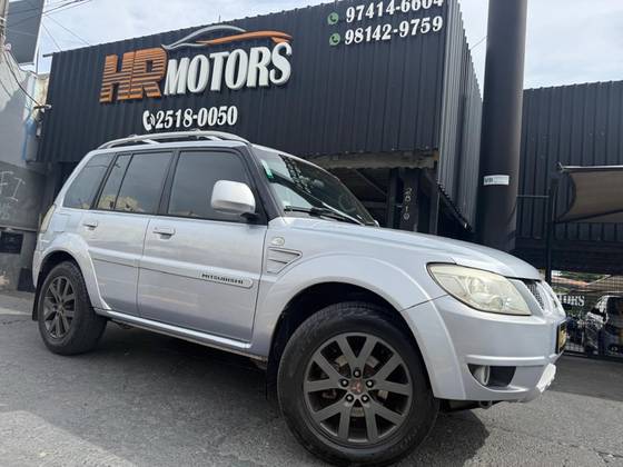 MITSUBISHI PAJERO TR4 2.0 4X4 16V 140CV FLEX 4P AUTOMÁTICO MITSUBISHI PAJERO TR4 2.0 4X4 16V 140CV FLEX 4P AUTOMÁTICO
